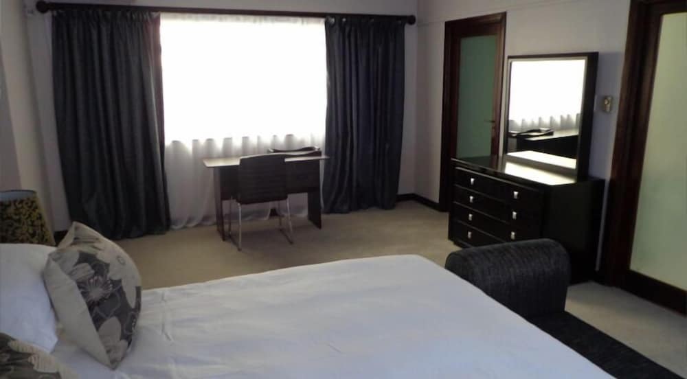 Englewold Manor Guest House