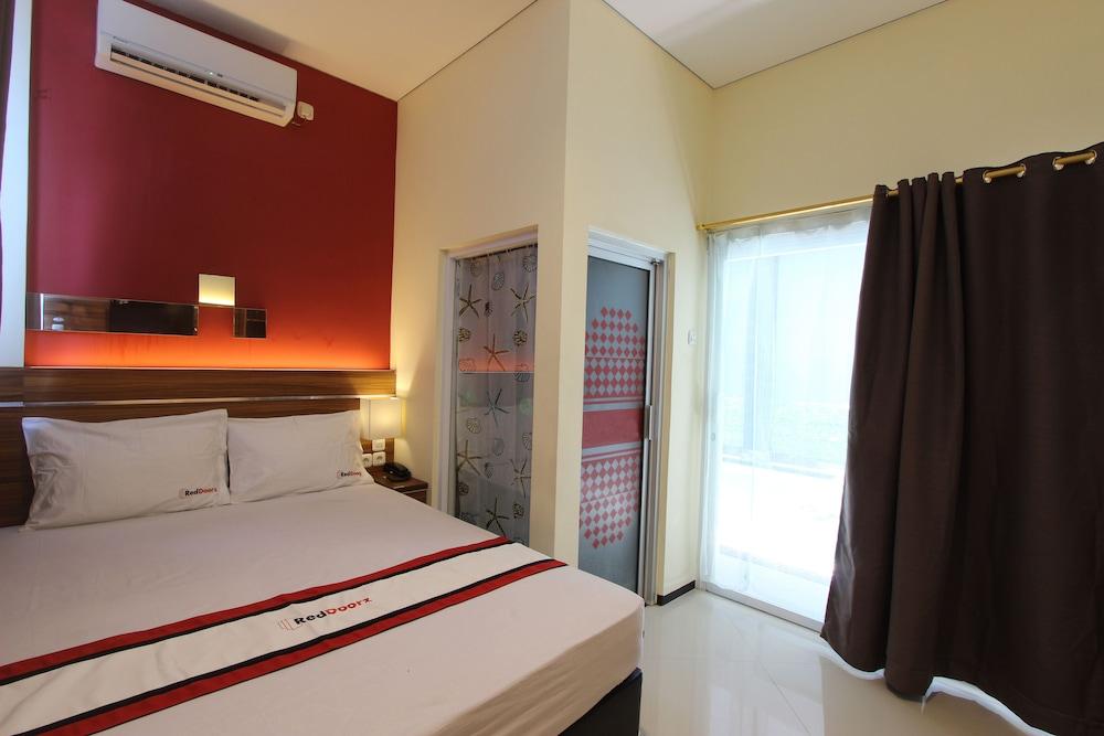 RedDoorz @ Candi Sambisari