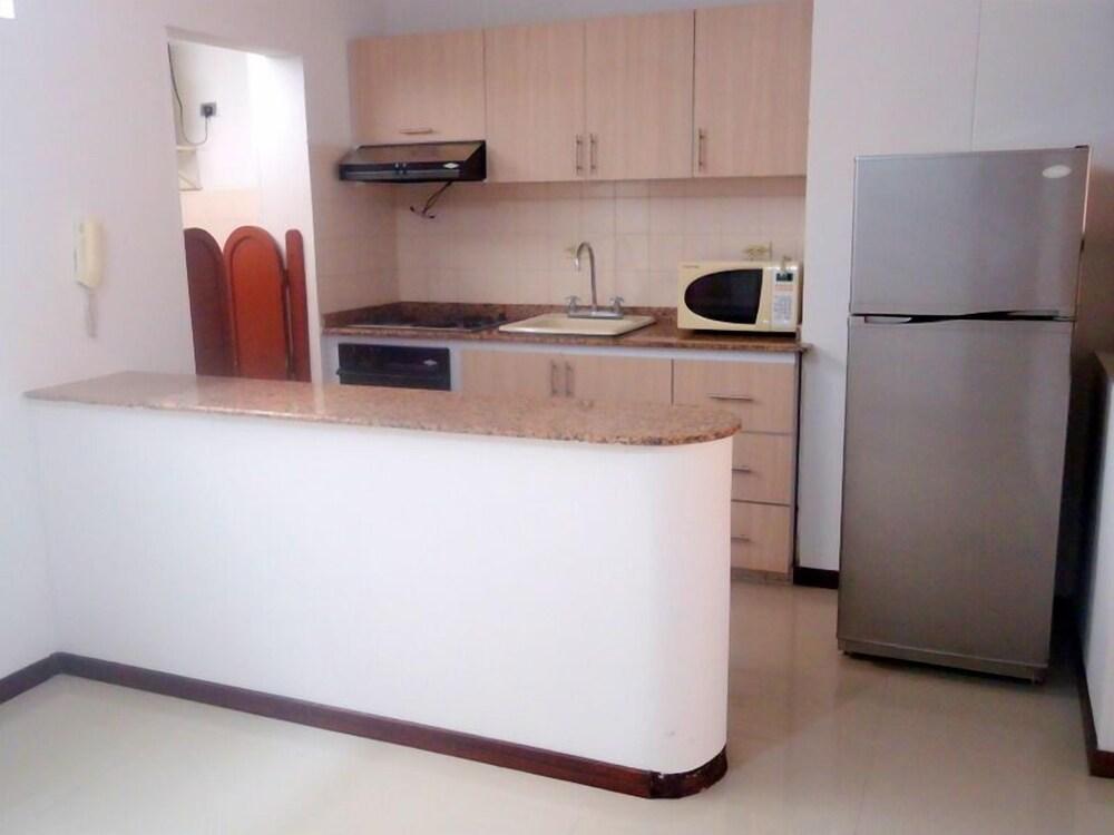 Cora Suites Inmobiliaria