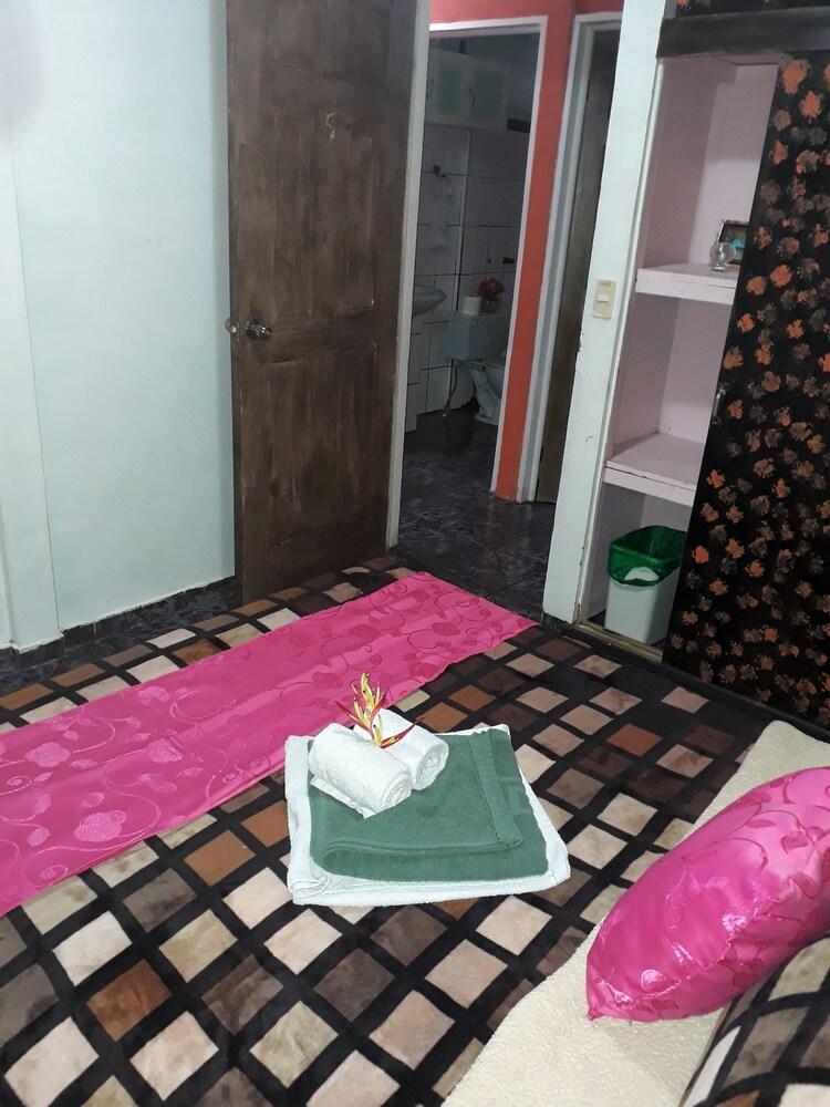 Sunset Inn Valle del Volcan