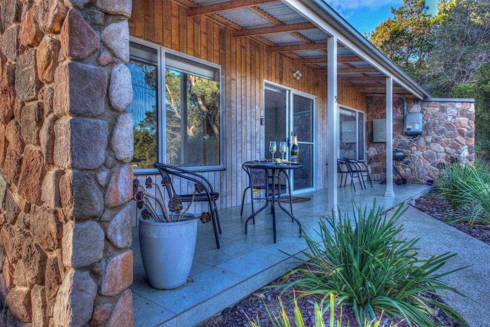 Freycinet Stone Studio 5