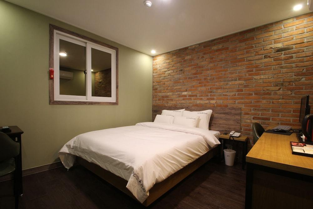Pohang Play Hotel