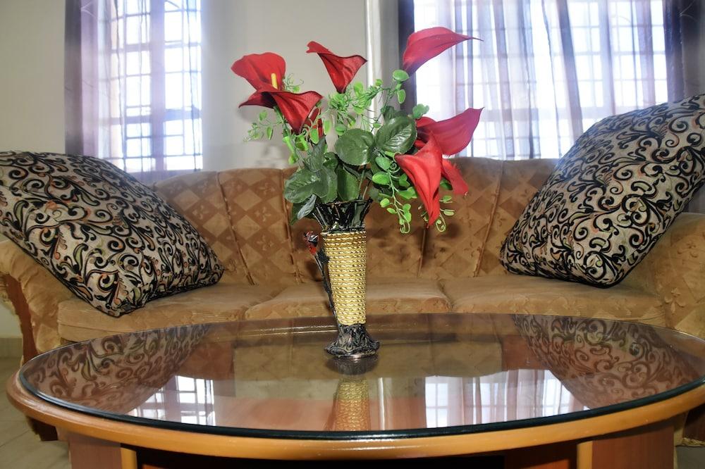 Nairobi Transit Lounge