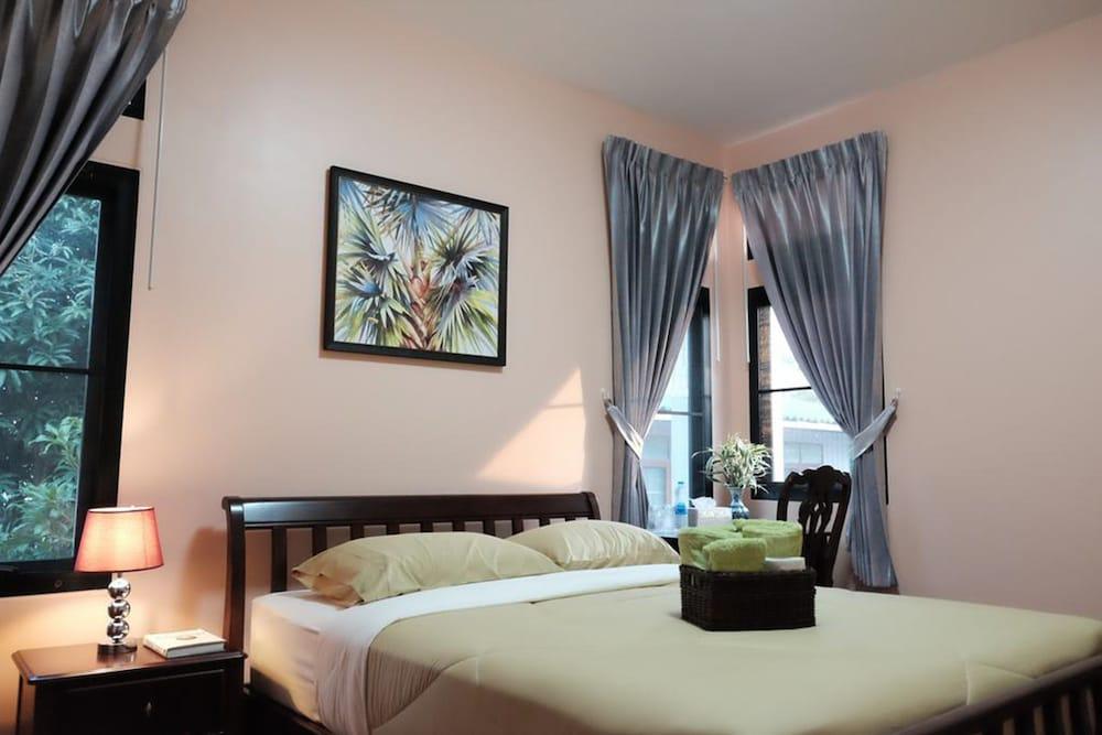 Sukhumvit 50 Garden Home