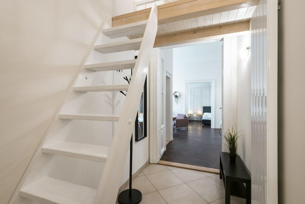 Hybernska Apartments