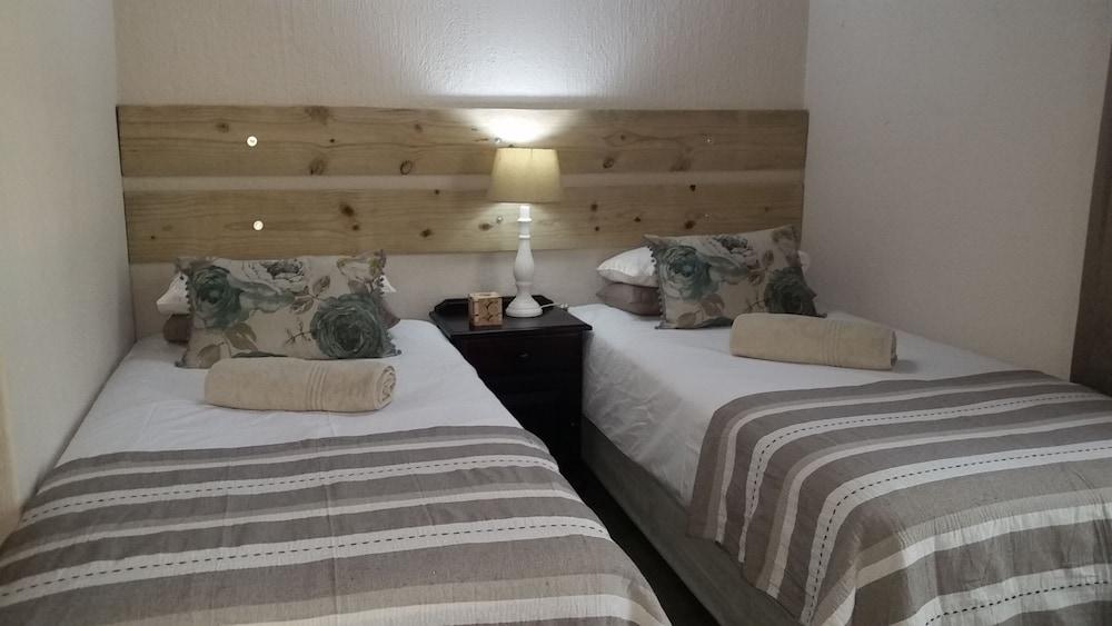 24 Degrees Self-Catering