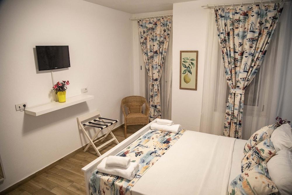 Alacati Limonaia Hotel