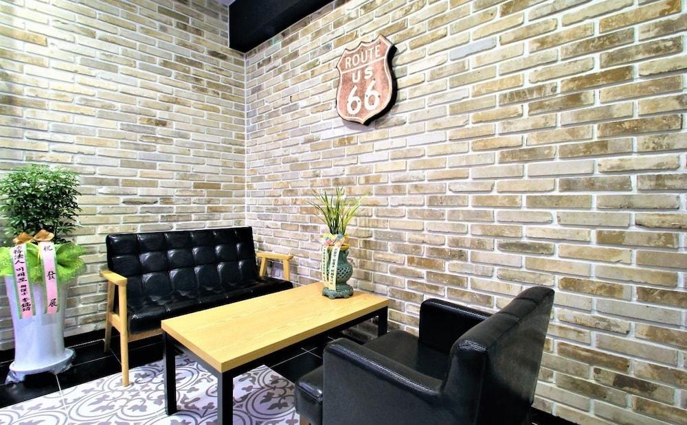 Instar Hotel Yangsan