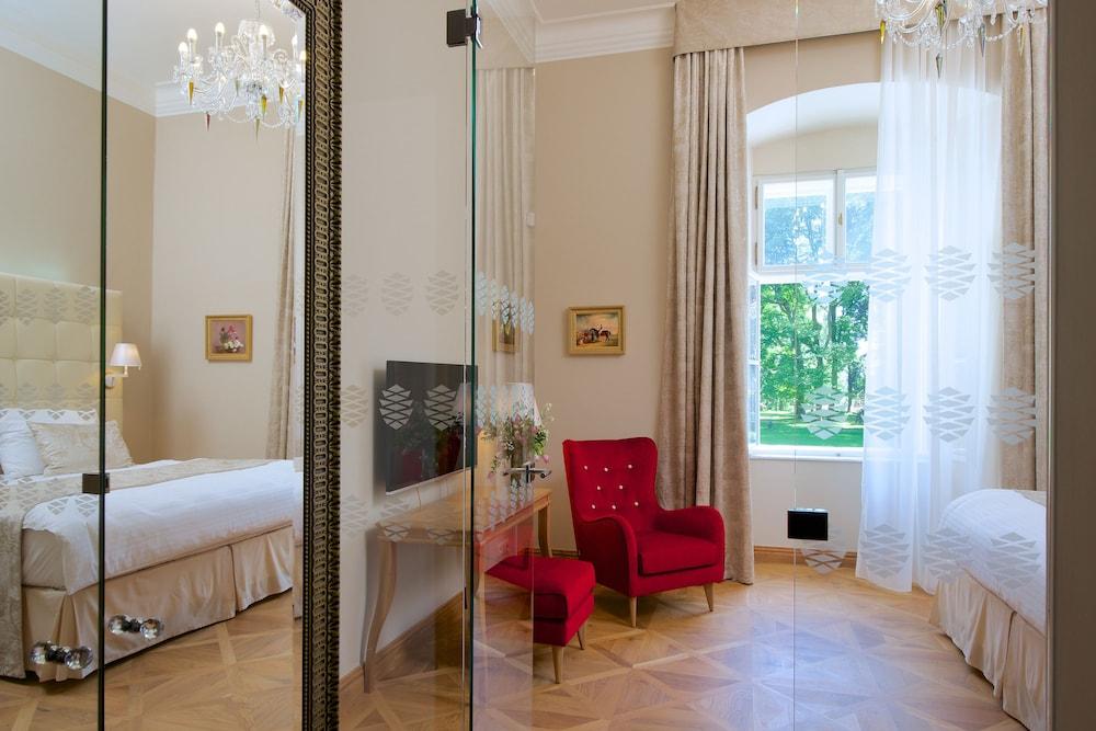 Zámek Ratměřice Hotel & Resort