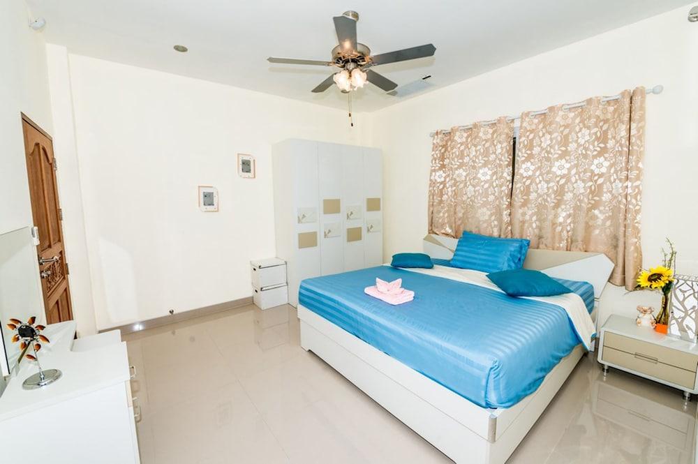 Platinum 3 bedrooms villa pool garden