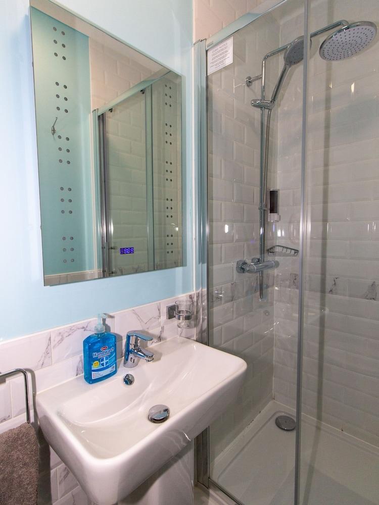 Old School Traditional B and B