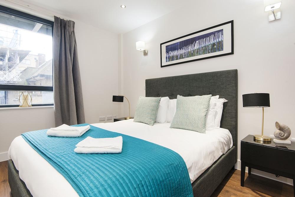 Twyne House Apartments