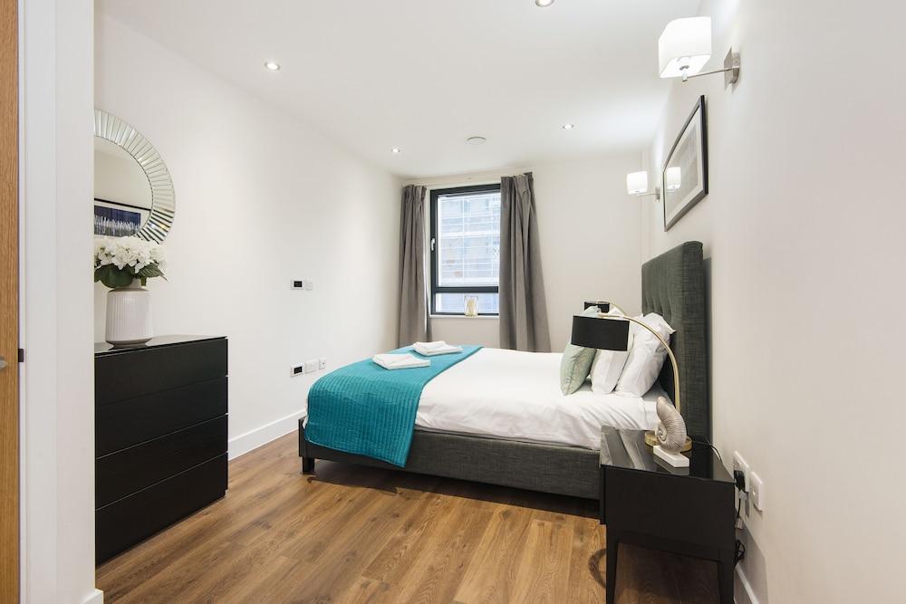 Twyne House Apartments