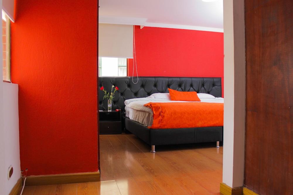 Hotel Chandelier Park