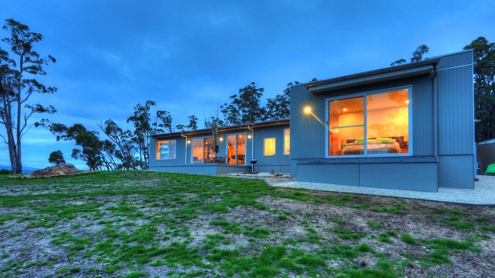 Fairwinds - Essentially Tas