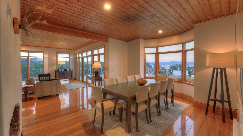 The Peninsula Experience