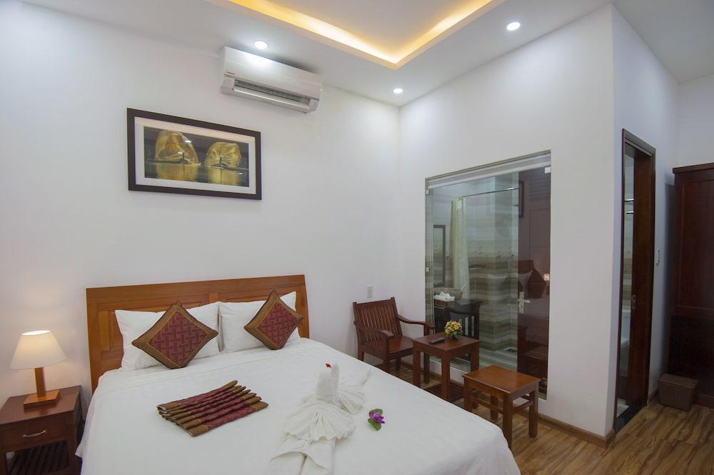 Hoi An SunLake Villa