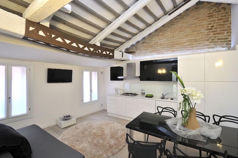 Venice Style Apartment