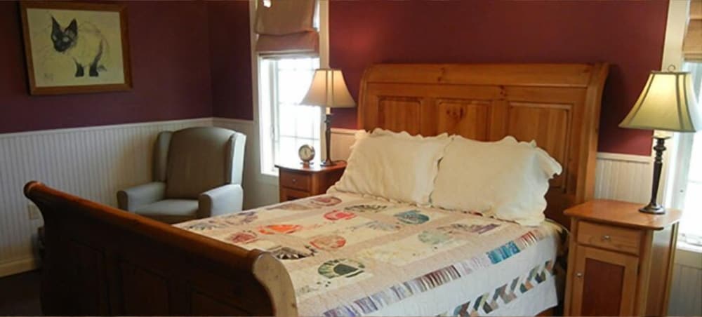 The Feathered Star B&B