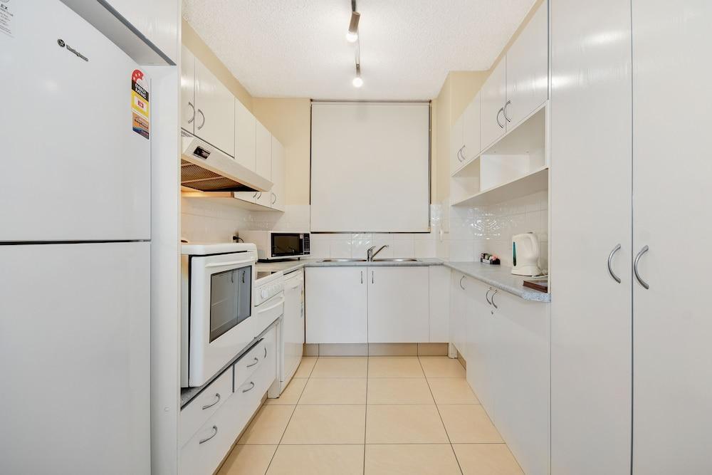 Shandelle Apartments