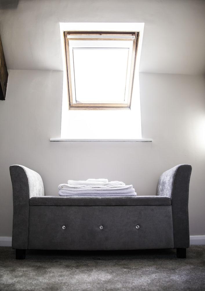 The Old Granary - Holiday Cottage