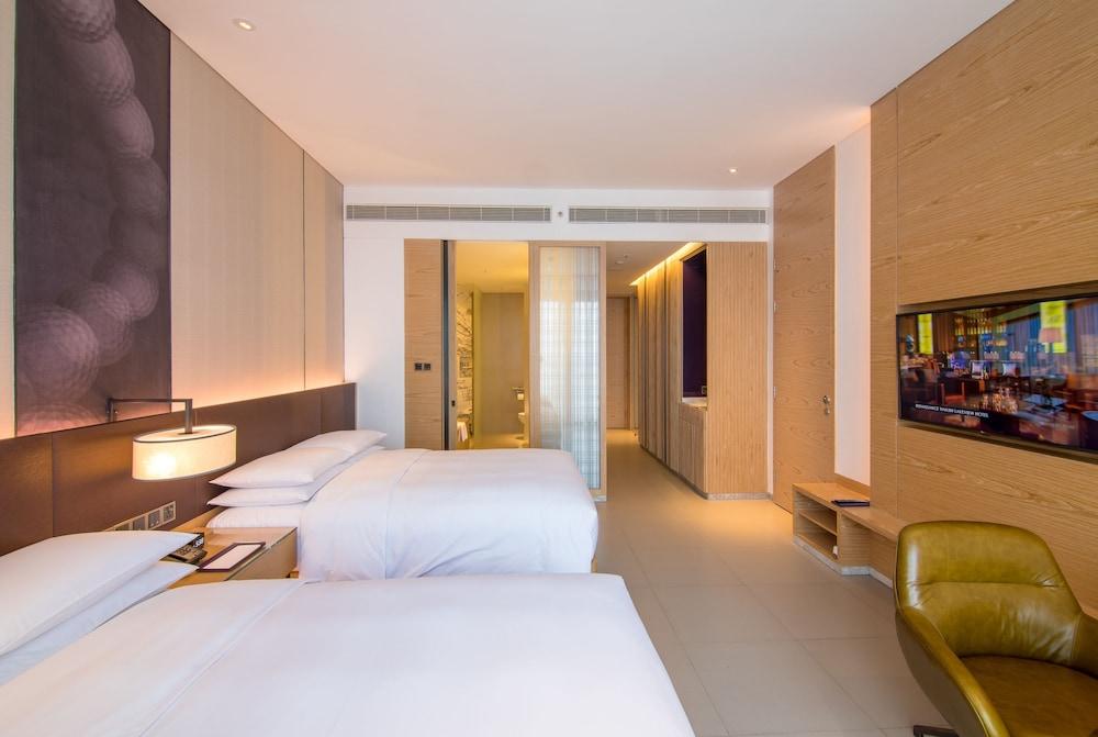 Renaissance Haikou Hotel