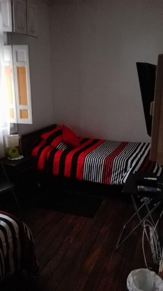 Hospedaje Almeyda B&B.