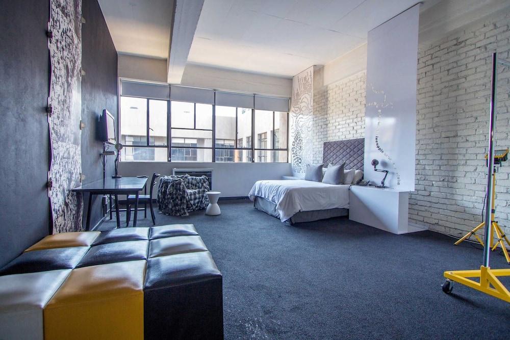 CURIOCITY Johannesburg  - Hostel