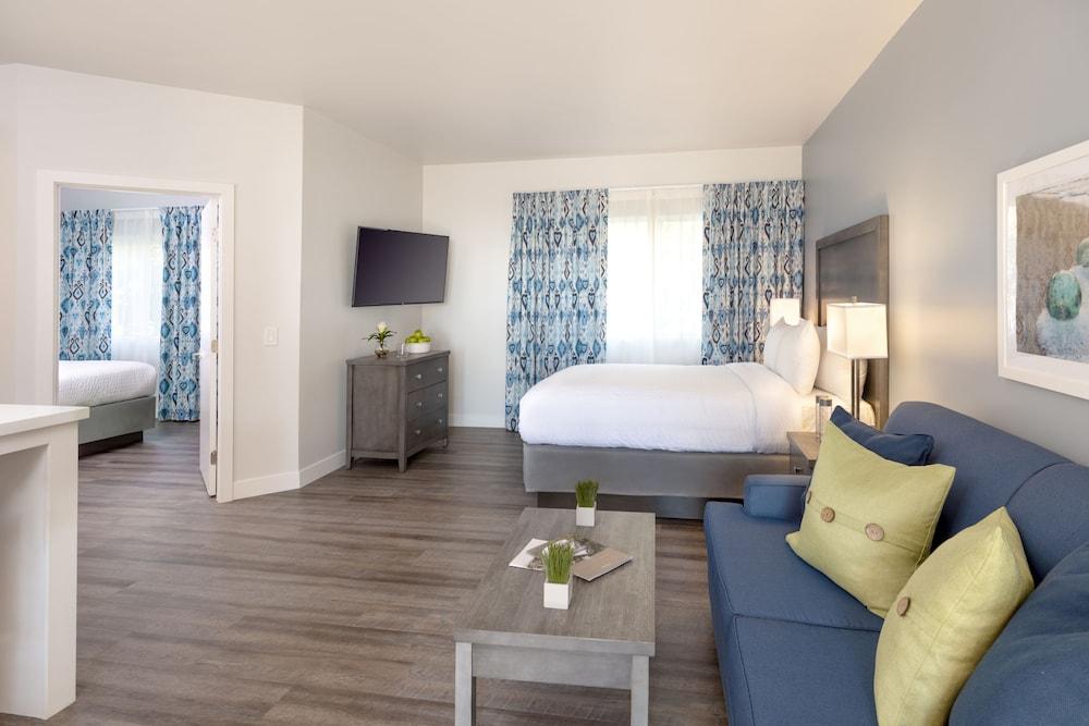 Beachfront Inn and Suites at Dana Point