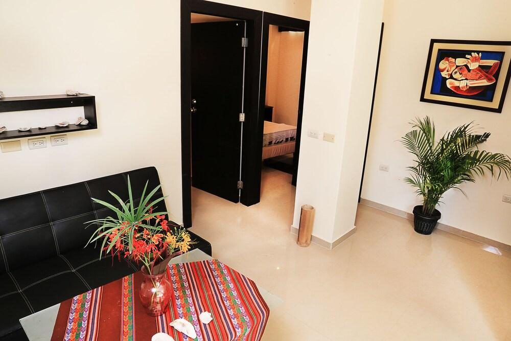 Mauna Suites and Hostal