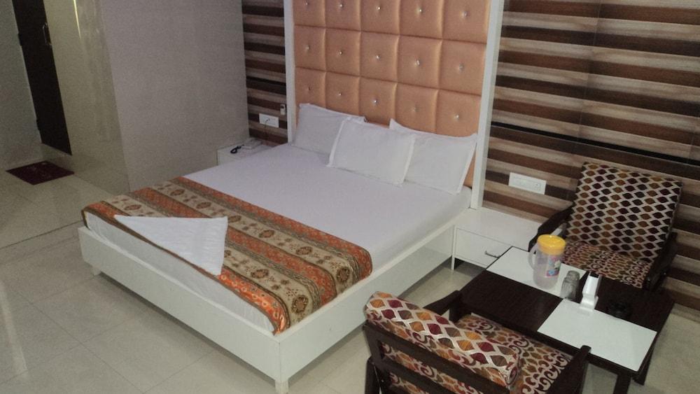 Hotel Celeste Colaba