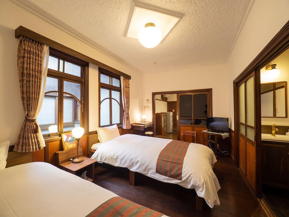 Inase Otsu Machiya Bed & Breakfast