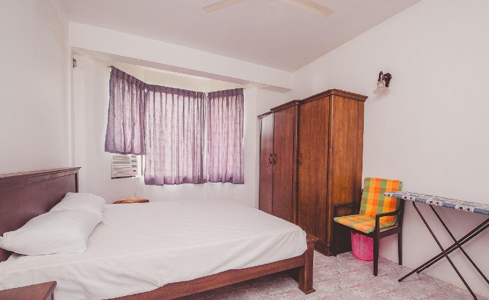 Marina Bay Apartments