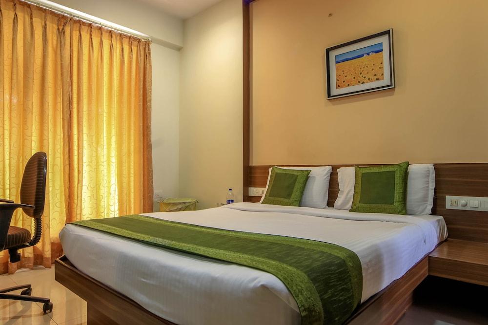 Hummingbird Apartments - Saiprasad