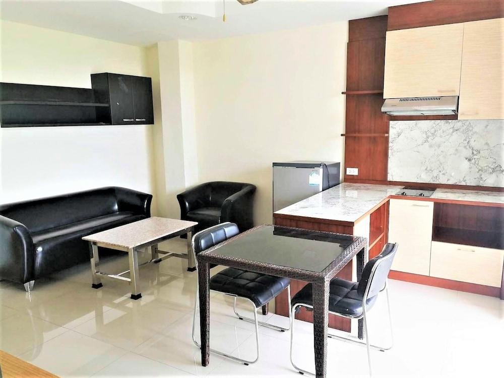 Anchan 2 Apartments and Rooms