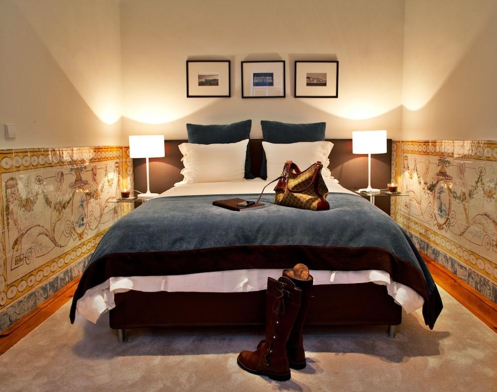 Baixa Apartments by linc