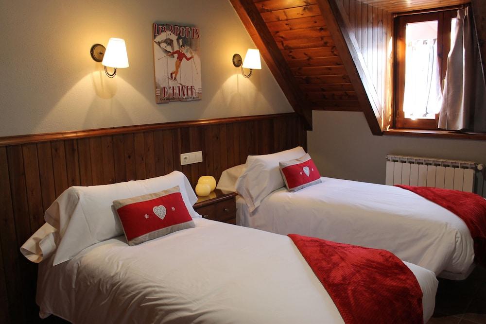 Hotel AA Beret by Silken