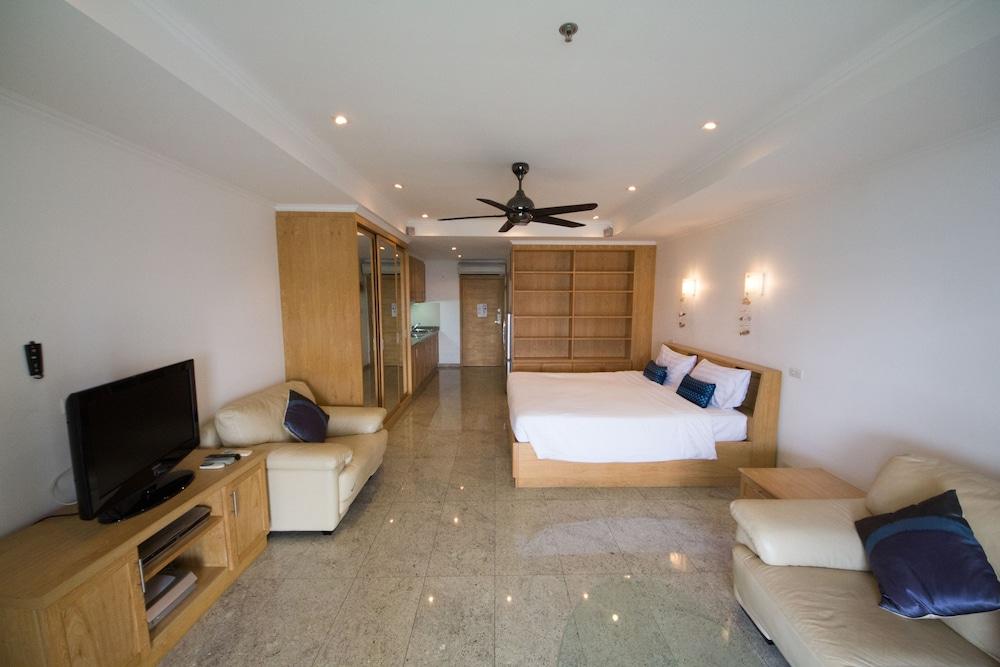 Viewtalay6 by Pat 42