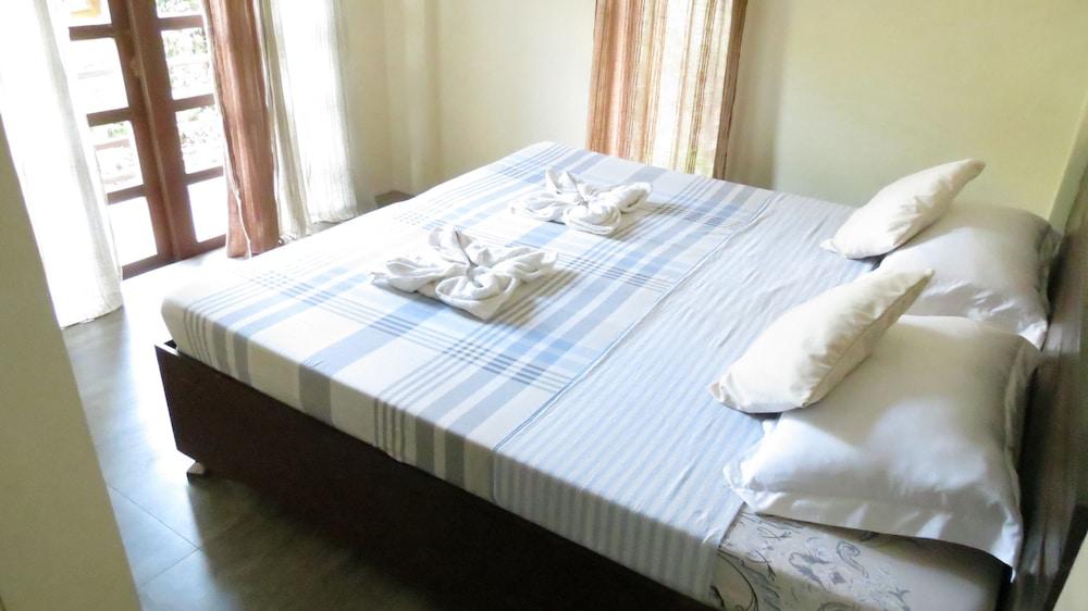 Pa Lao Yu Dive Resort