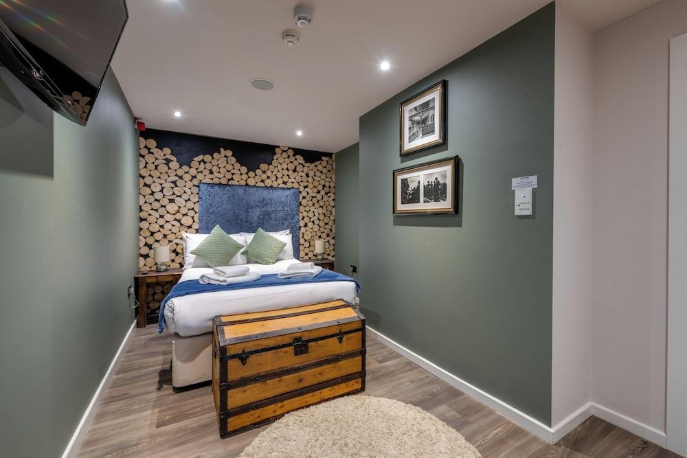 Stableside at York Racecourse