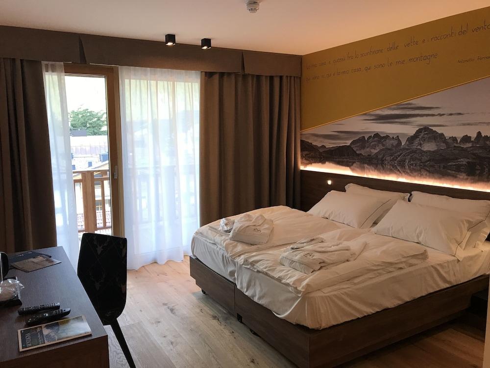 Dolomeet Boutique Hotel