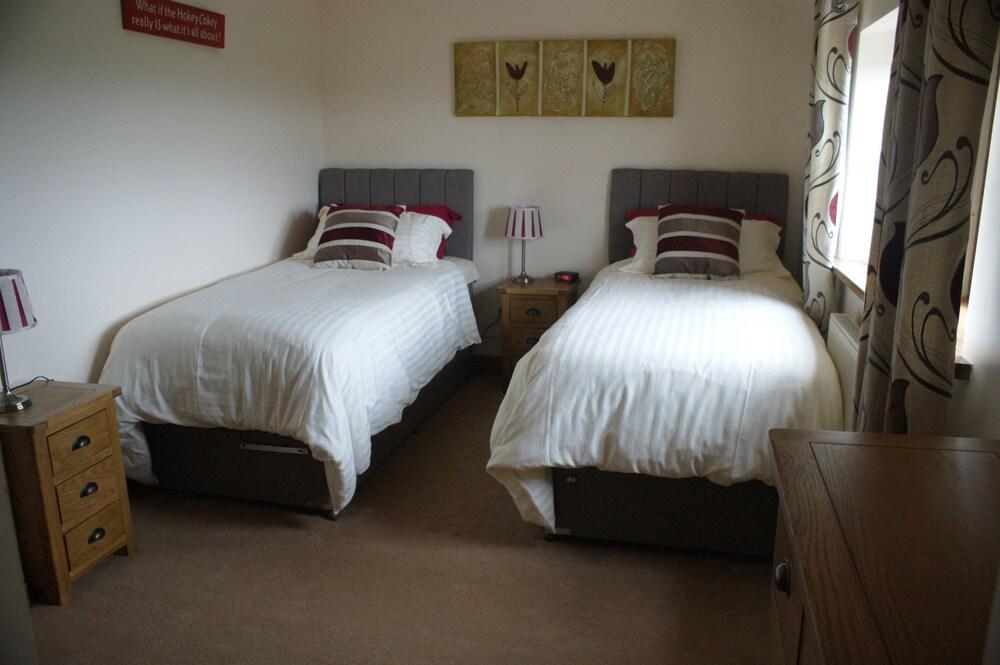 East Wayside Bed & Breakfast