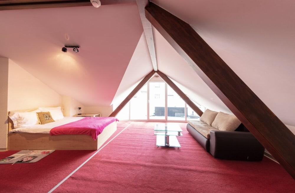 Hostellerie De L'Hotel De Ville