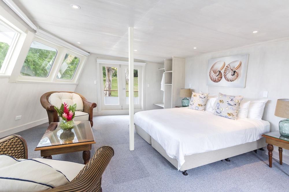 Savasi Island Resort