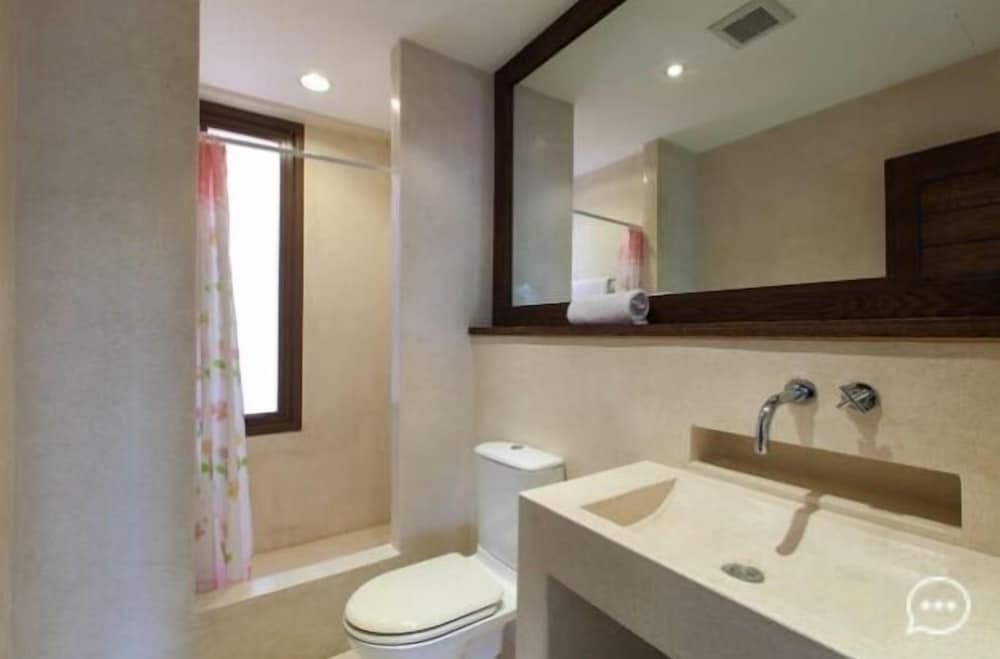 Las Tortugas Condominium