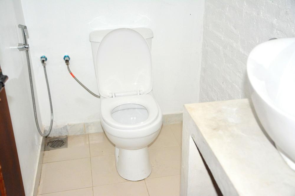 Mereiyans Village Hotel