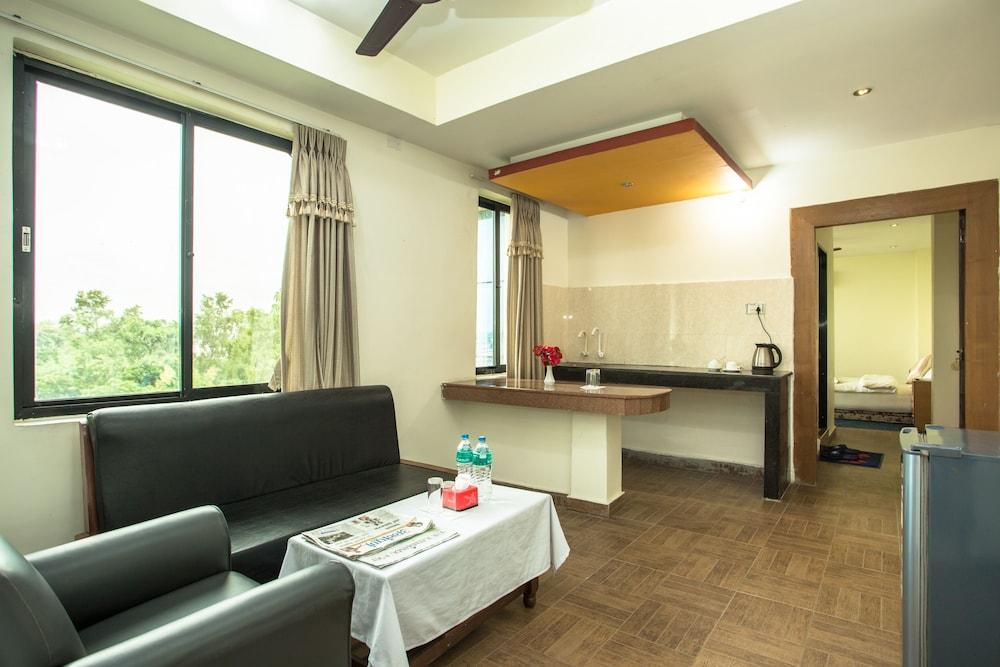 Siddhartha Hotel, Tikapur