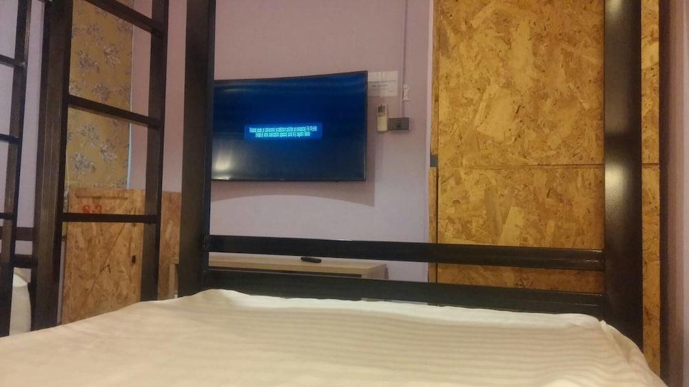 Doolay Beachfront Hostel