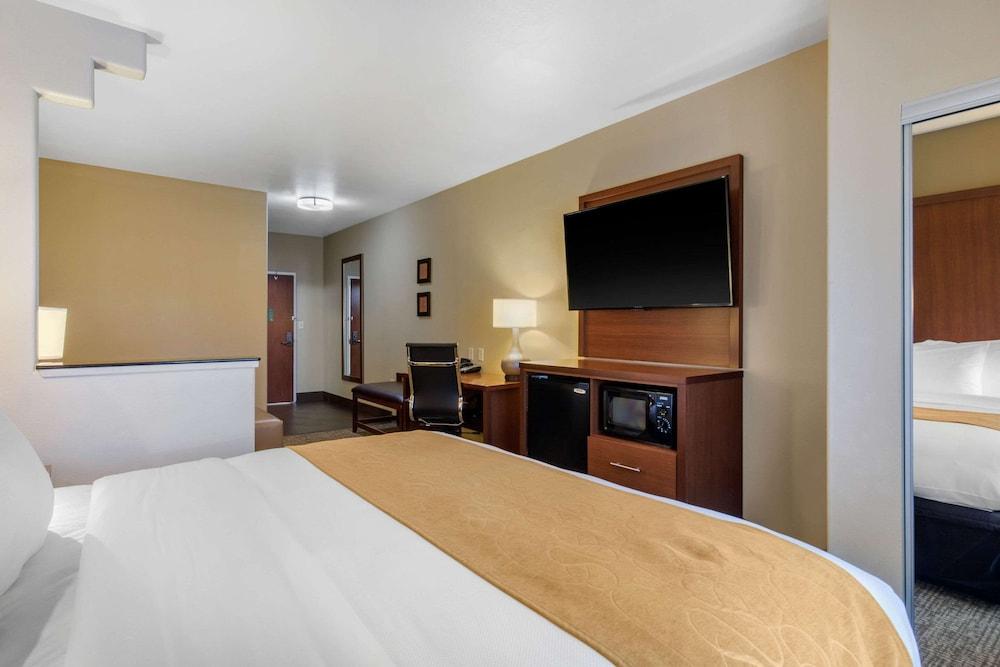 Comfort Suites Marshall