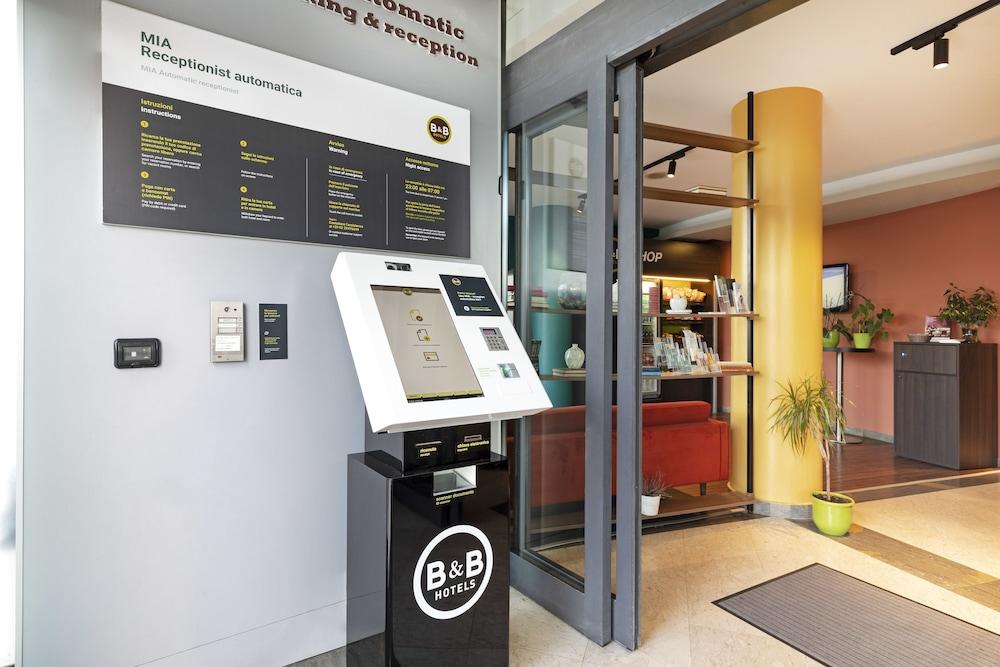 B&B HOTEL Pisa Airport